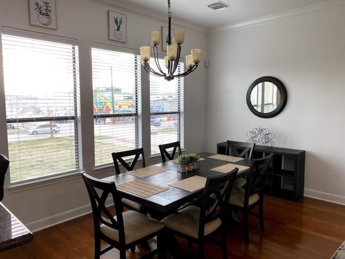 Luxury 3-Story Home In Downtown Houston Bagian luar foto
