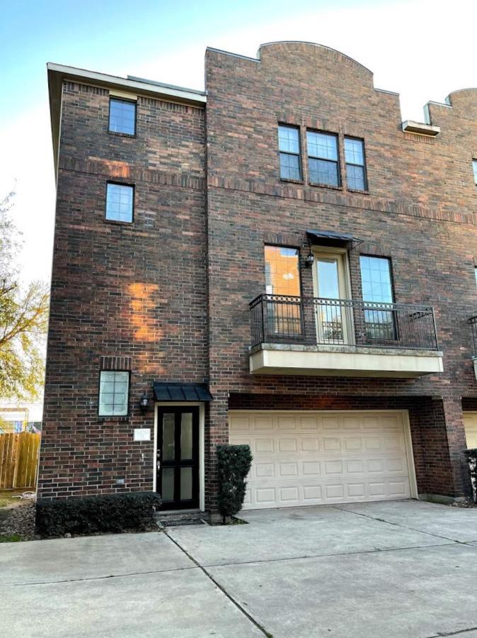 Luxury 3-Story Home In Downtown Houston Bagian luar foto