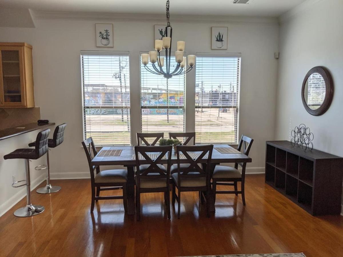 Luxury 3-Story Home In Downtown Houston Bagian luar foto